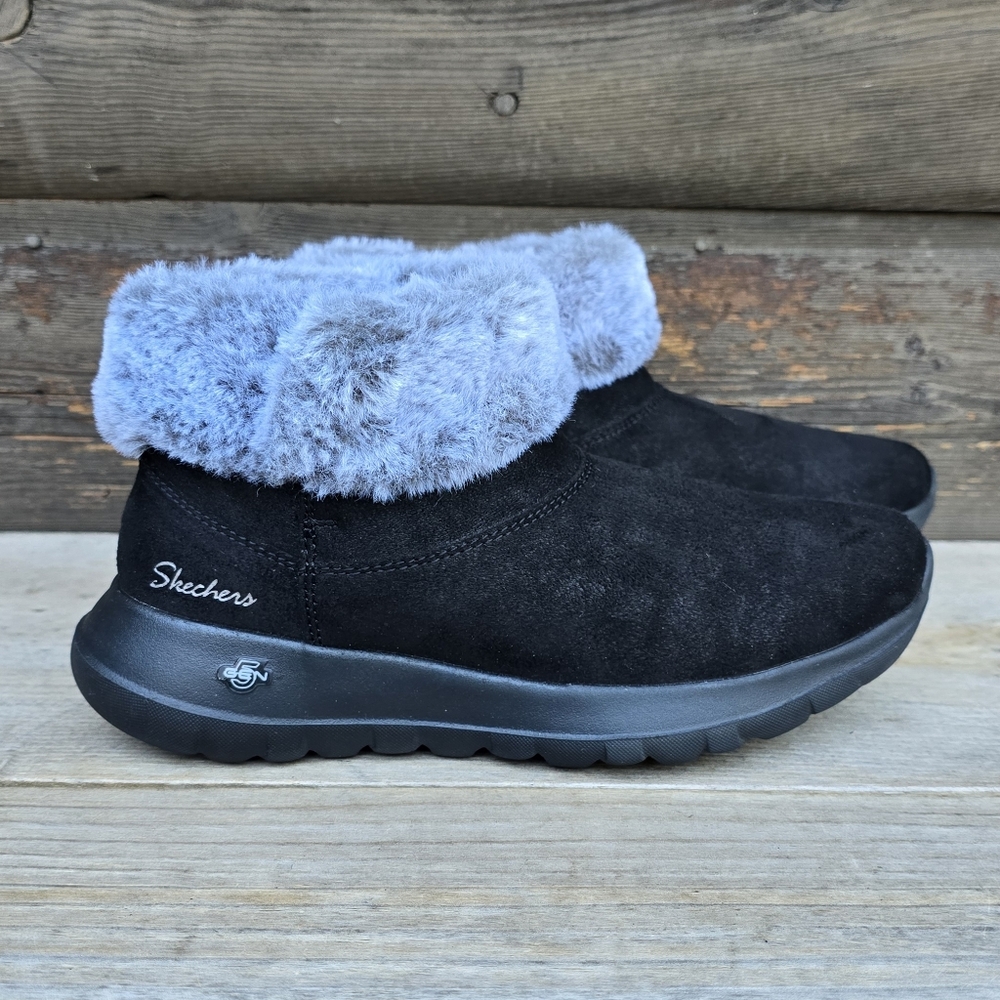 Skechers NEW!! On The Go Joy Cold Weather, Cozy, Warm Booties 6M